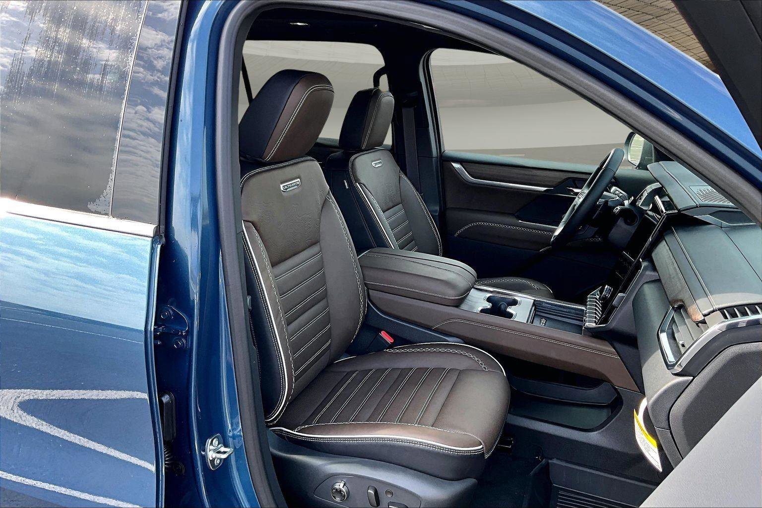 New 2026 GMC Acadia Denali Ultimate image 12