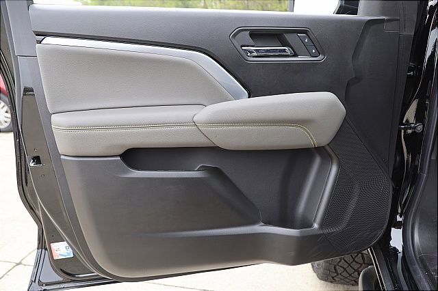 New 2024 Chevrolet Colorado ZR2 w/ ZR2 Bison Edition image 13