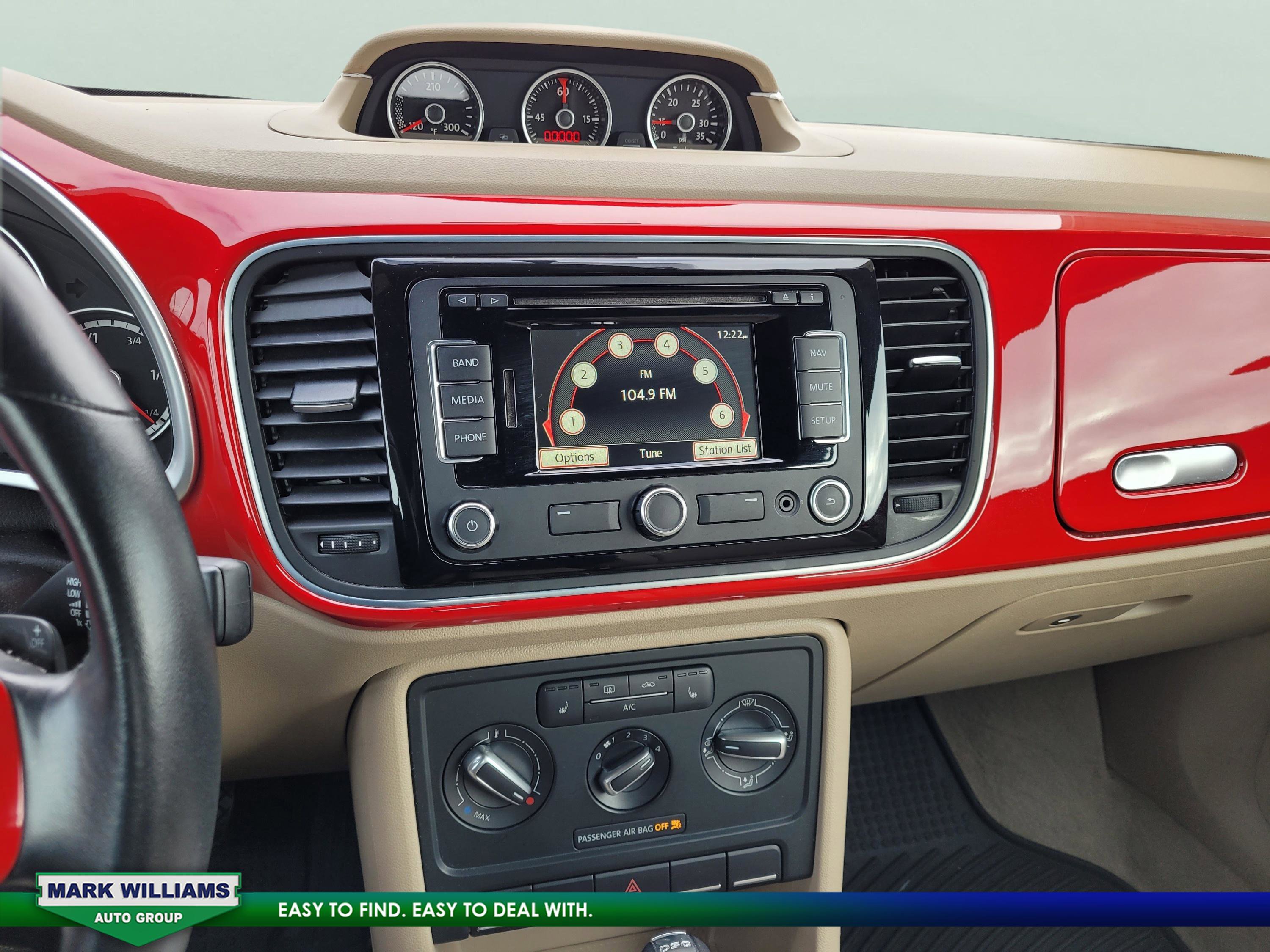 Used 2013 Volkswagen Beetle TDI image 20