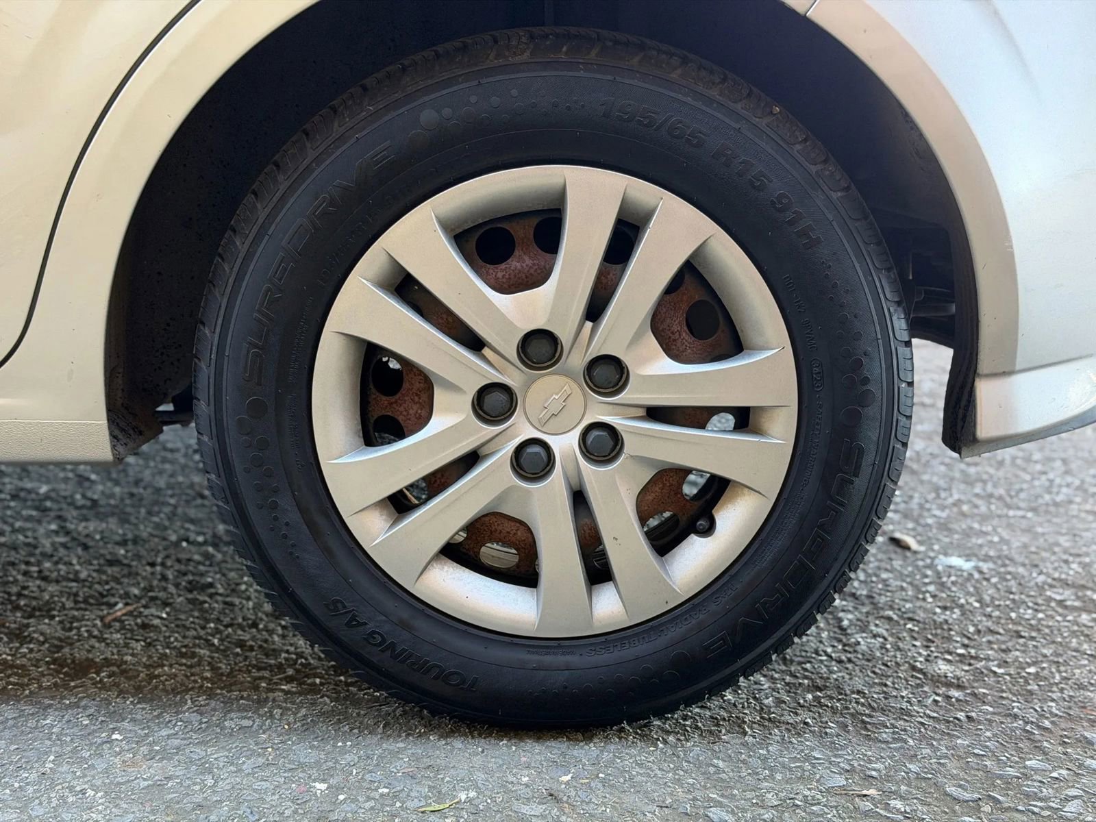 Used 2020 Chevrolet Sonic LT image 32