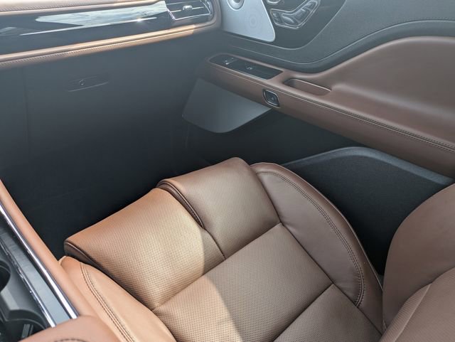 New 2026 Lincoln Aviator Reserve image 15