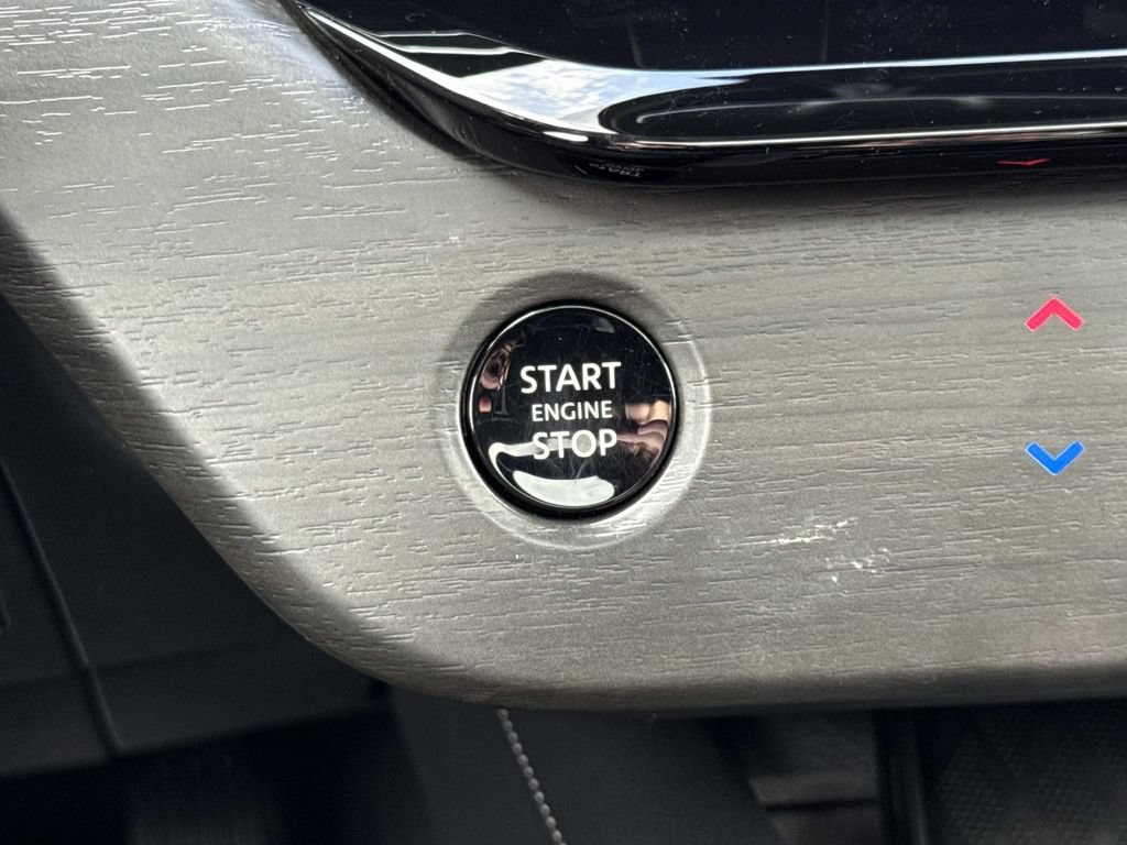 Used 2025 Nissan Murano SL AWD/4WD image 15