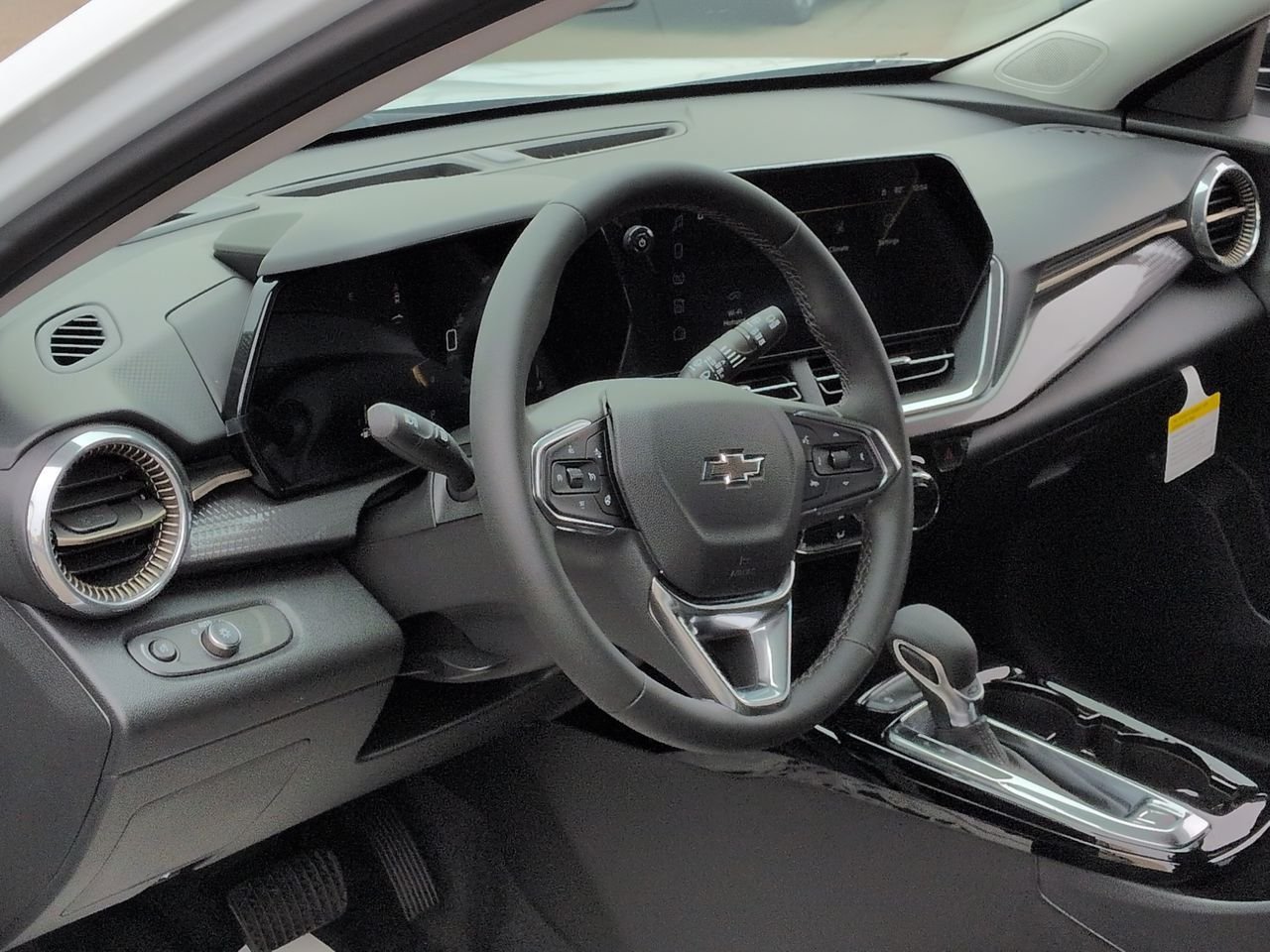 New 2026 Chevrolet Trax ACTIV w/ Driver Confidence Package FWD image 10