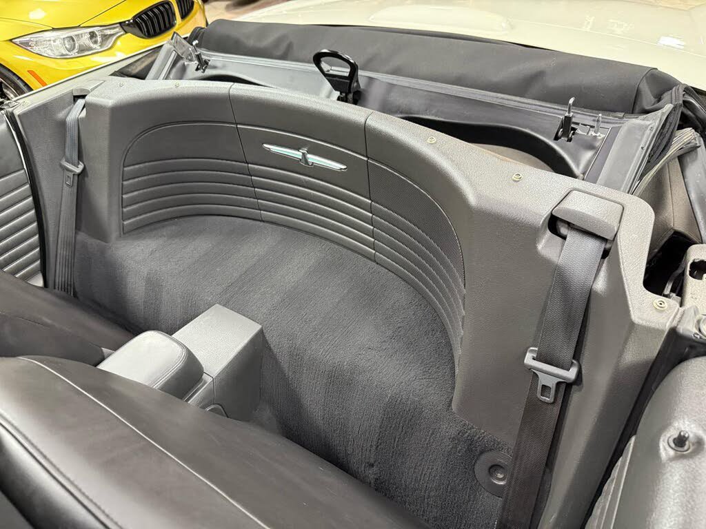 Used 2002 Ford Thunderbird RWD image 29