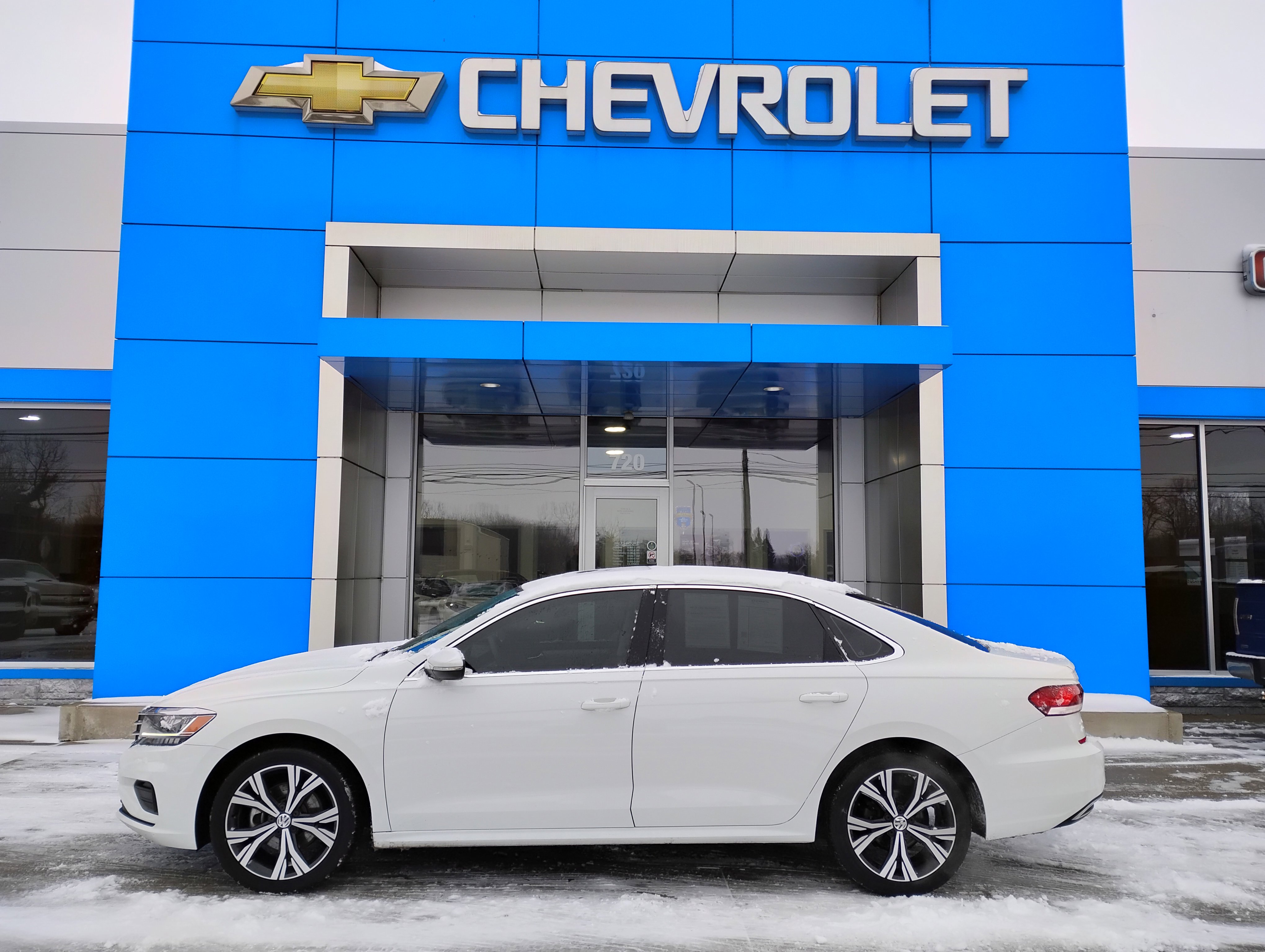 Used 2021 Volkswagen Passat 2.0T SE image 30