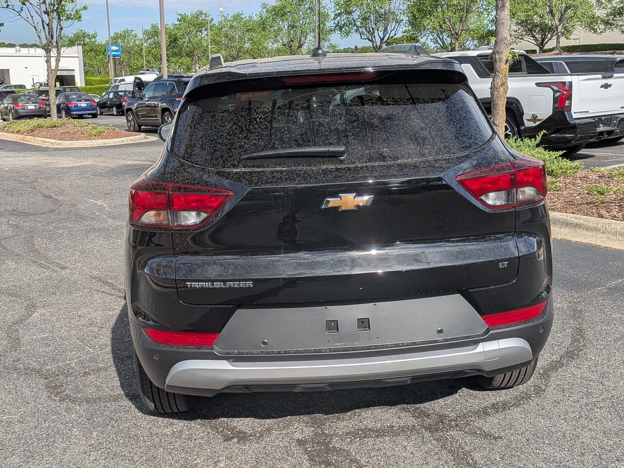 Certified 2025 Chevrolet TrailBlazer LT w/ Convenience Package FWD image 8