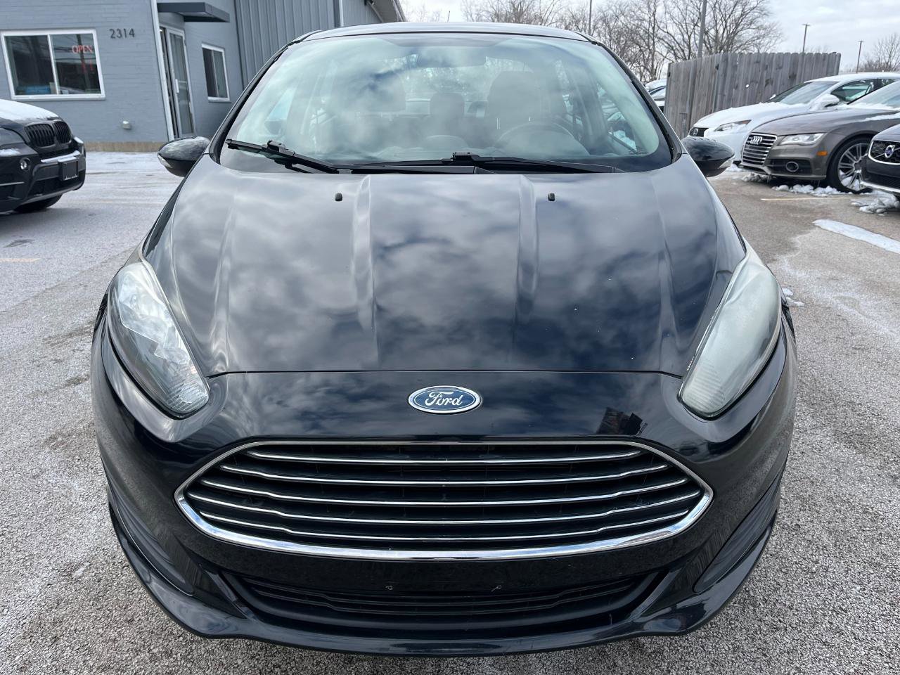 Used 2015 Ford Fiesta SE image 8