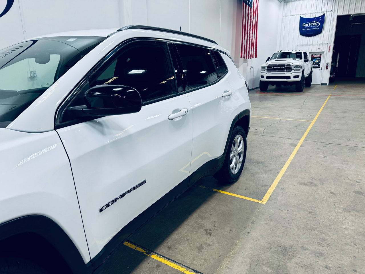 Used 2024 Jeep Compass Latitude image 20