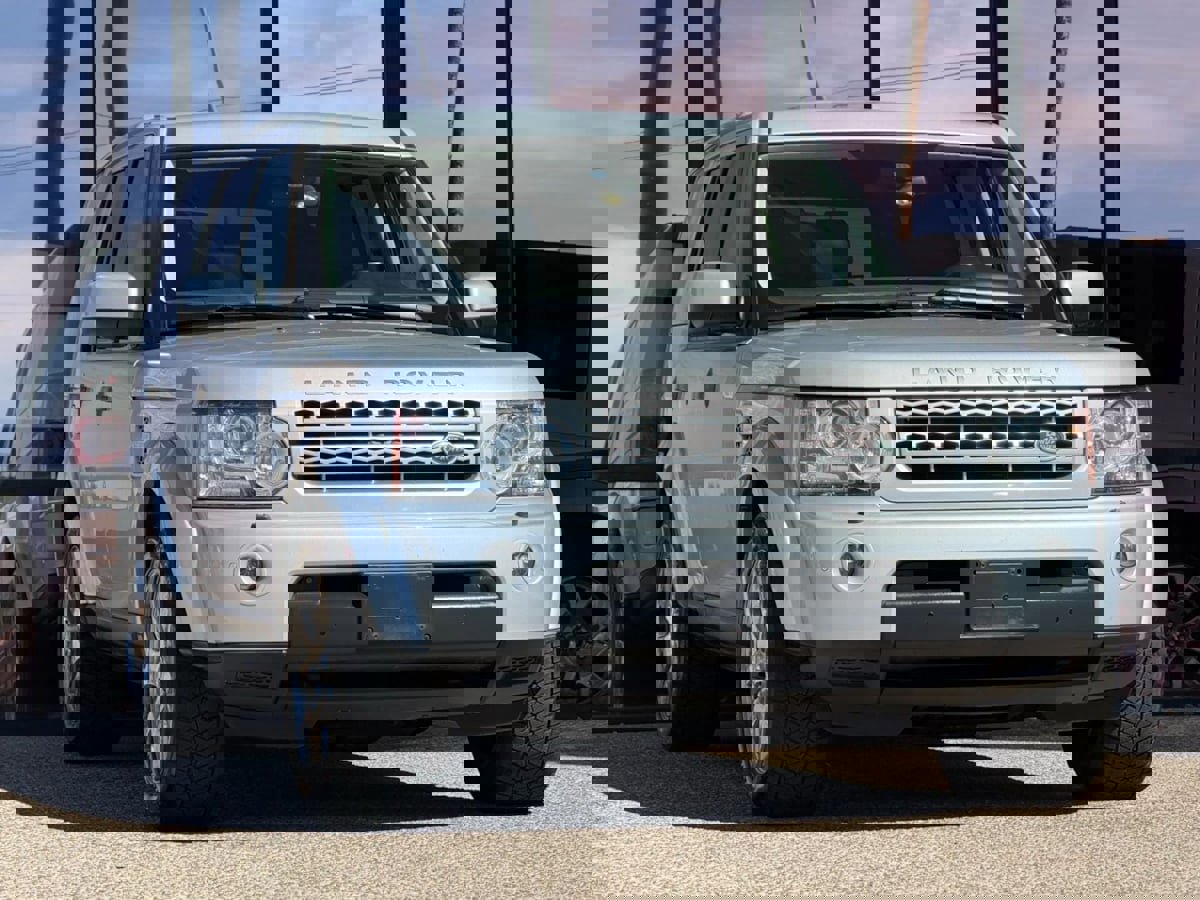 Used 2011 Land Rover LR4 HSE LUX image 19