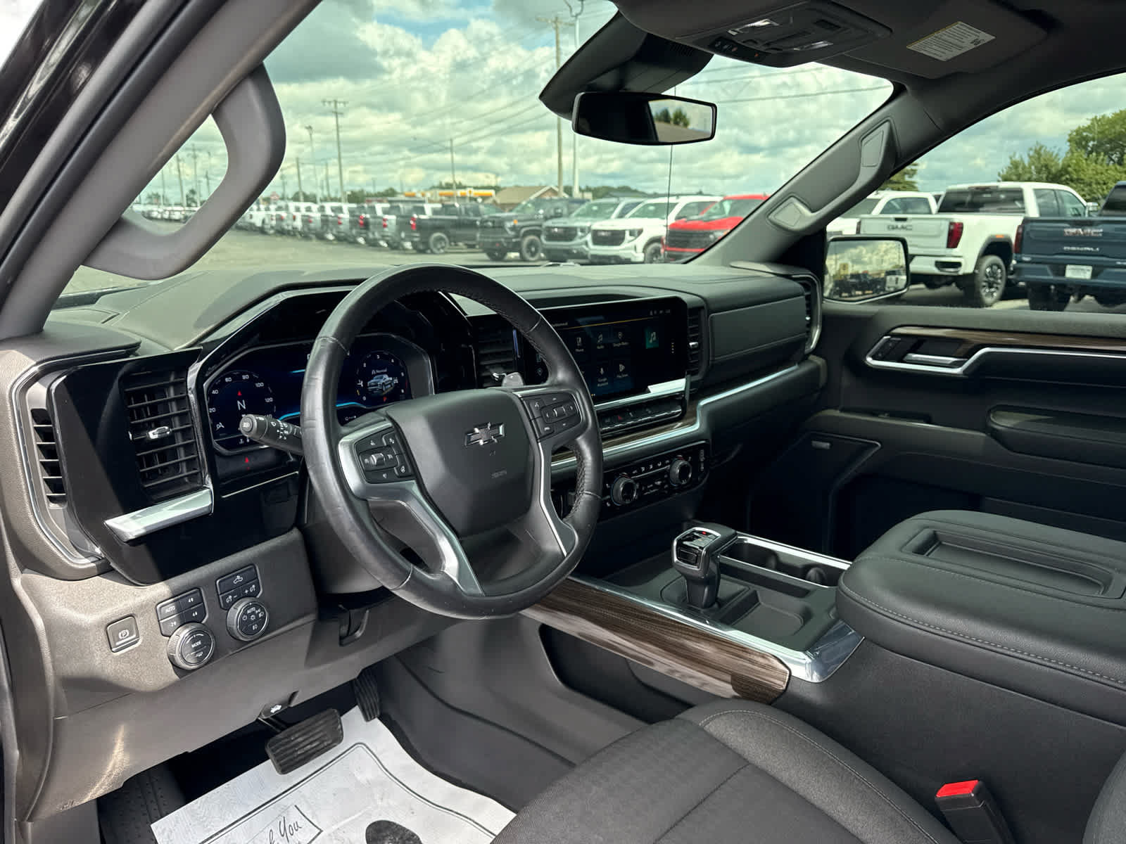 Used 2022 Chevrolet Silverado 1500 RST w/ True North Edition Plus AWD/4WD image 13