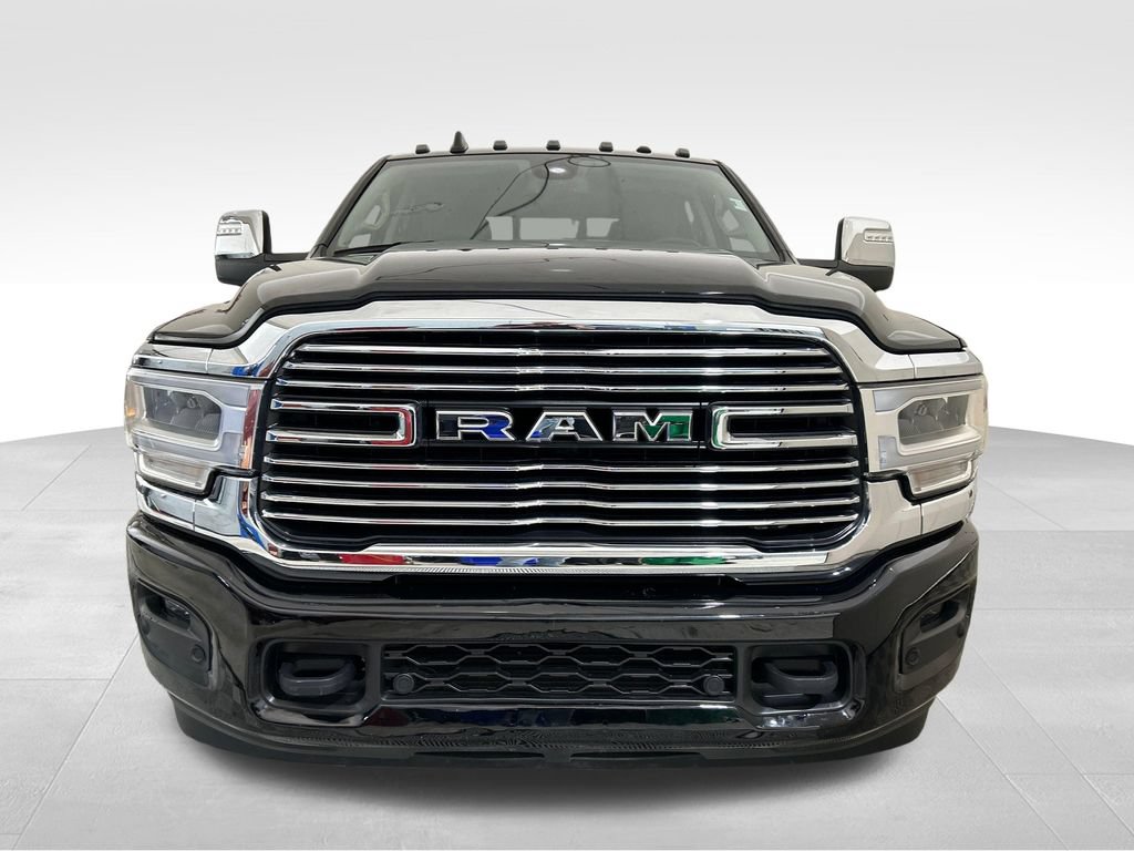 Used 2023 RAM 3500 Laramie AWD/4WD image 10