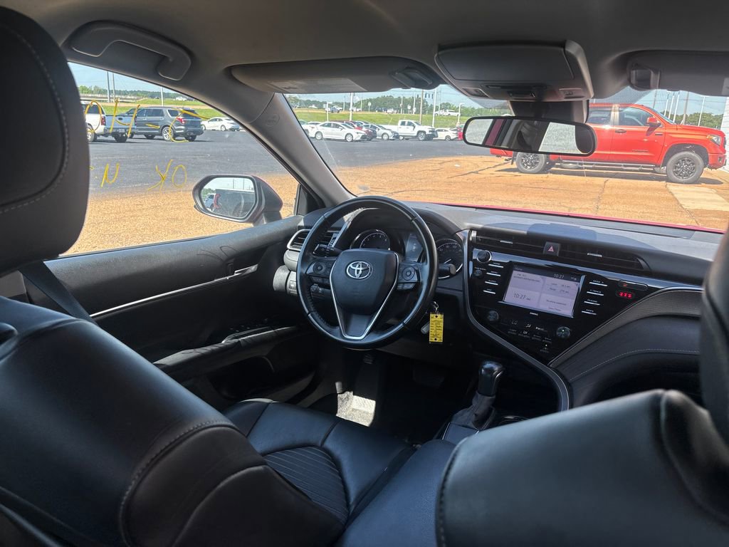 Used 2020 Toyota Camry SE FWD image 27
