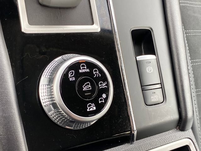 Used 2024 Mitsubishi Outlander SE image 20