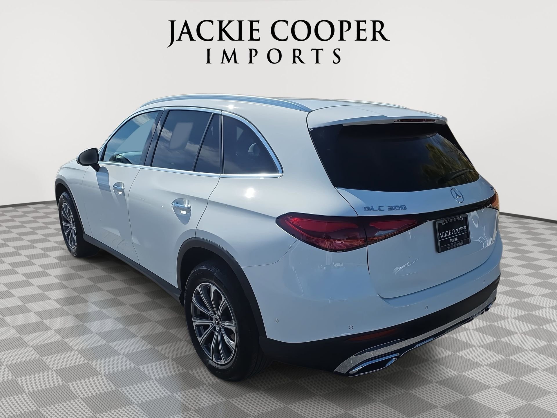 Certified 2025 Mercedes-Benz GLC 300 4MATIC image 7