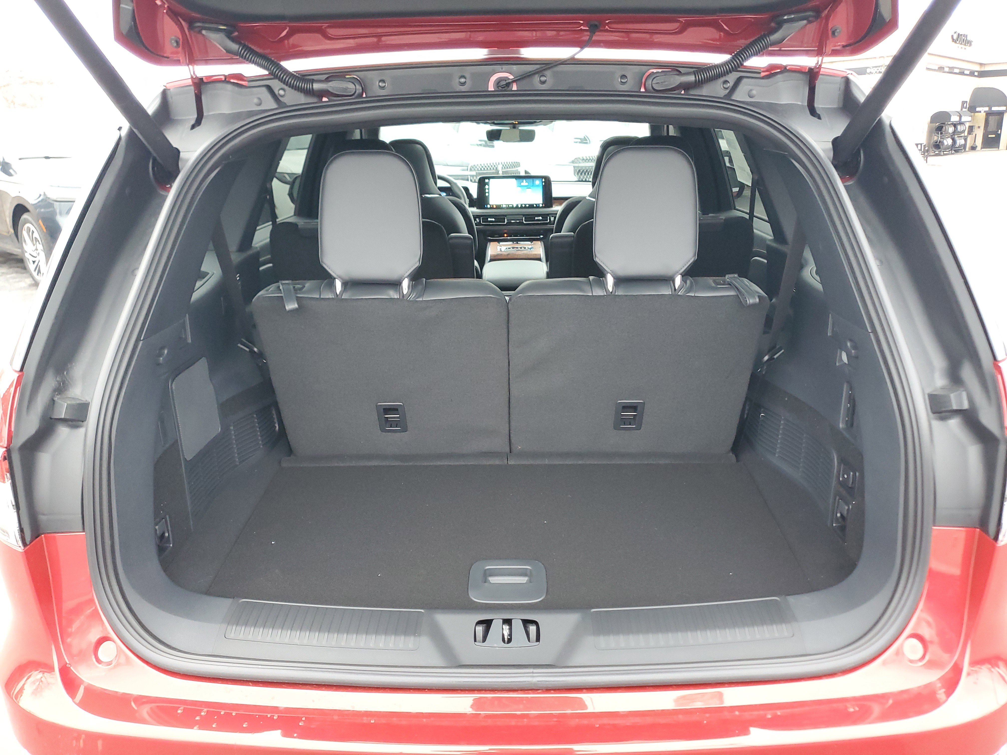 New 2026 Lincoln Aviator Black Label w/ Dynamic Handling Package image 29