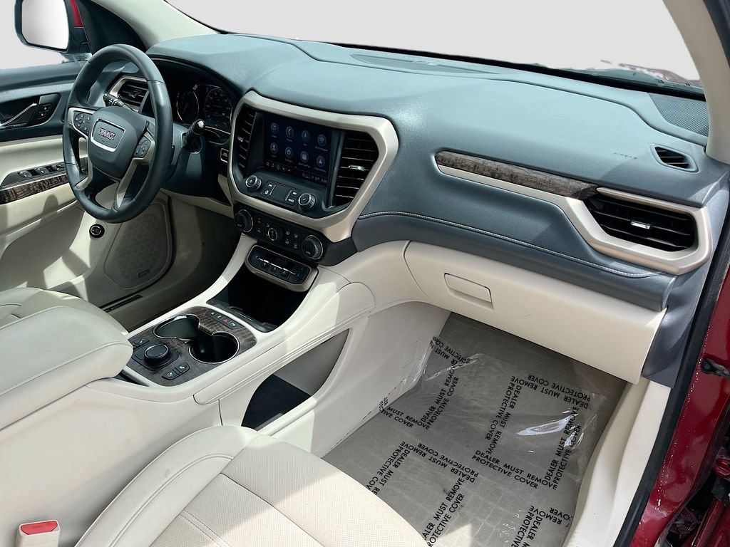 Used 2023 GMC Acadia Denali w/ Denali Ultimate Package AWD/4WD image 32