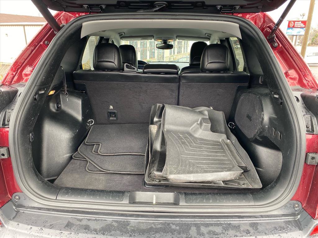 Used 2020 Jeep Cherokee Limited AWD/4WD image 23