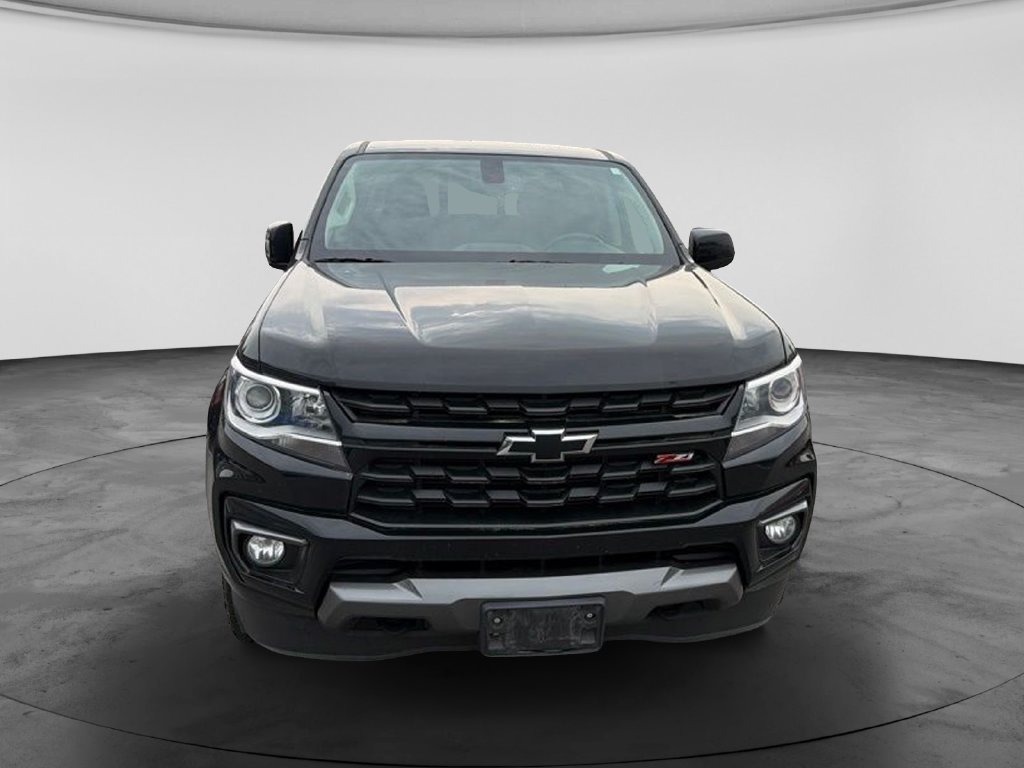 Used 2021 Chevrolet Colorado Z71 w/ Z71 Midnight Edition AWD/4WD image 3