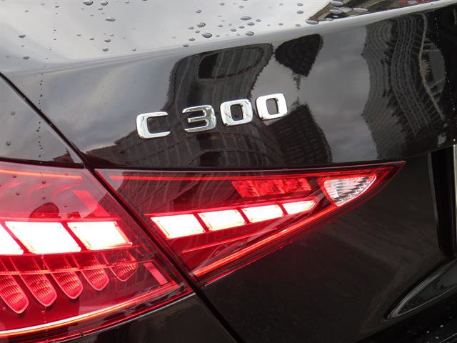 Used 2025 Mercedes-Benz C 300 4MATIC Sedan image 28