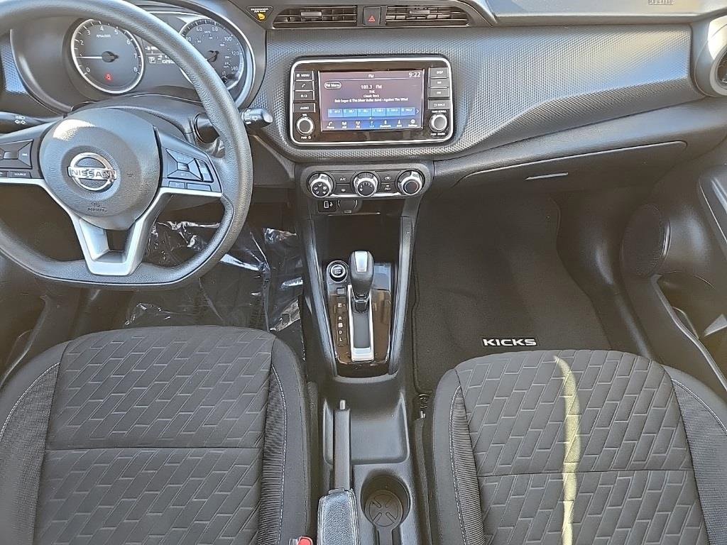 Used 2021 Nissan Kicks S image 18