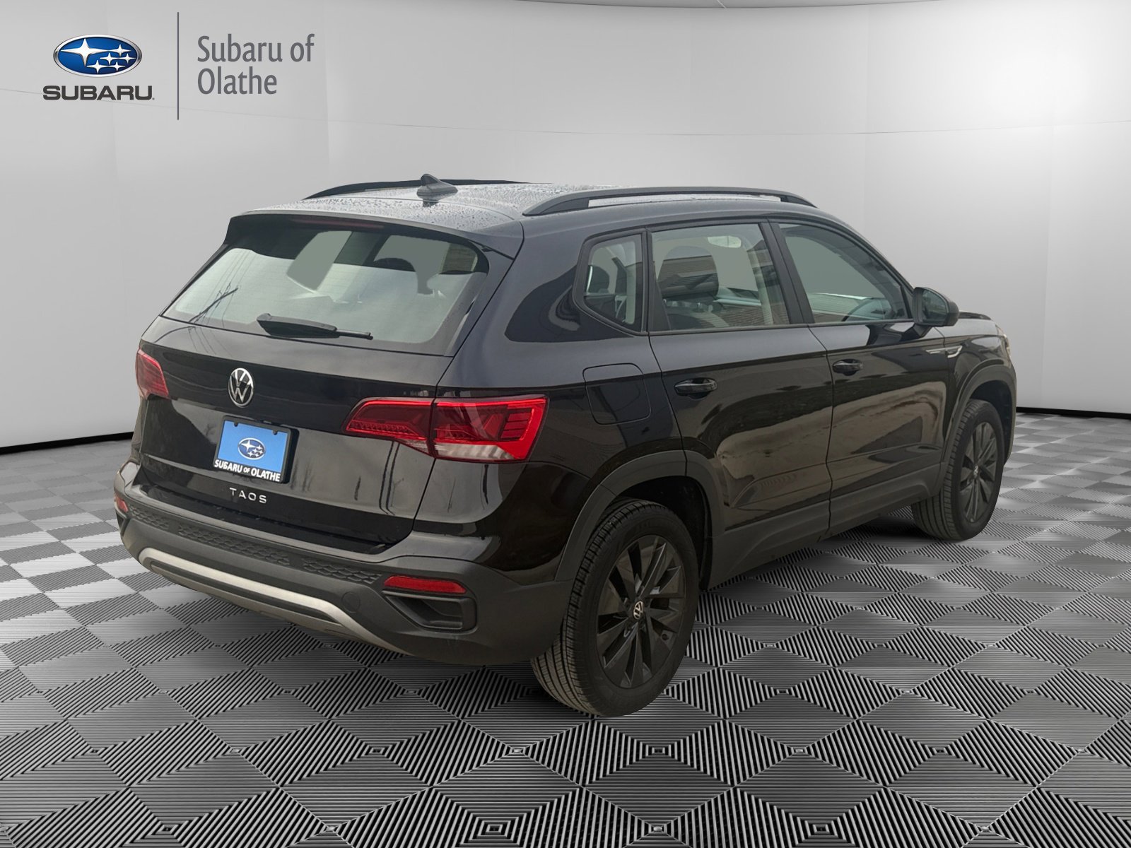 Used 2023 Volkswagen Taos S w/ Driver Assistance Package image 10