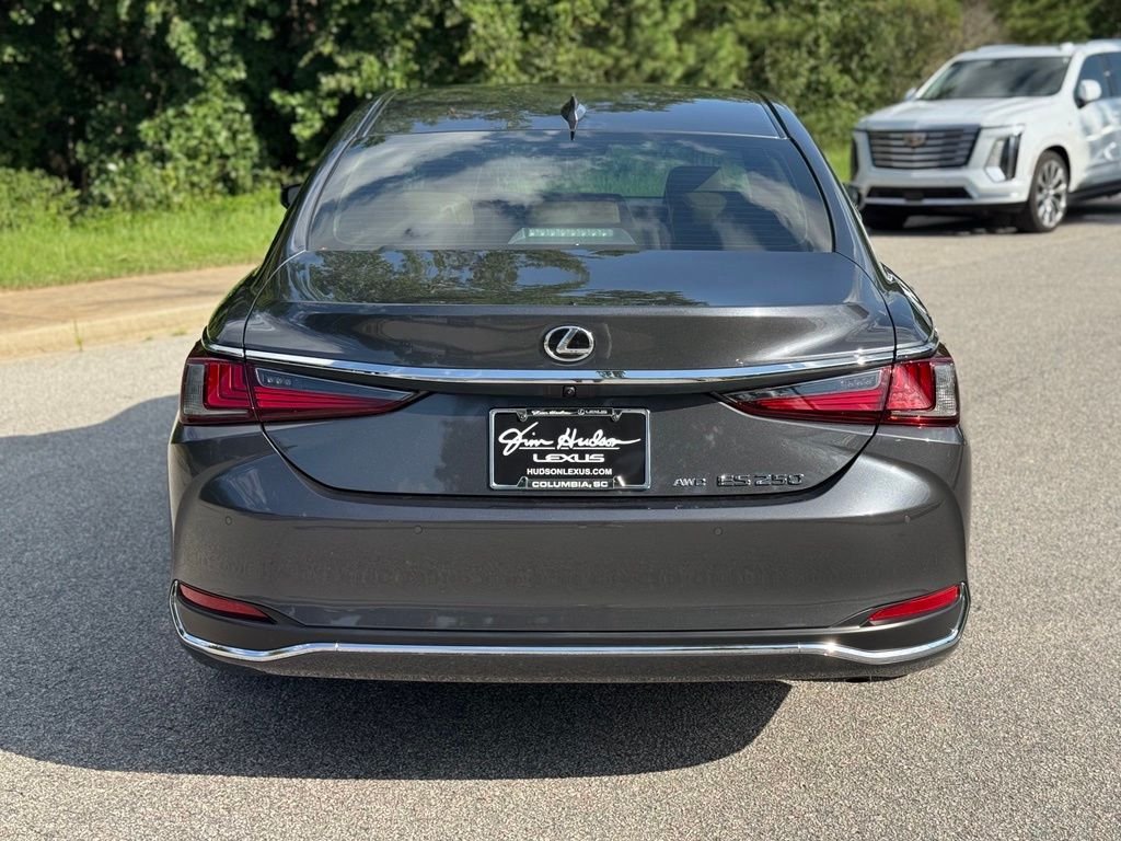 Certified 2024 Lexus ES 250 w/ Premium Package AWD/4WD image 15