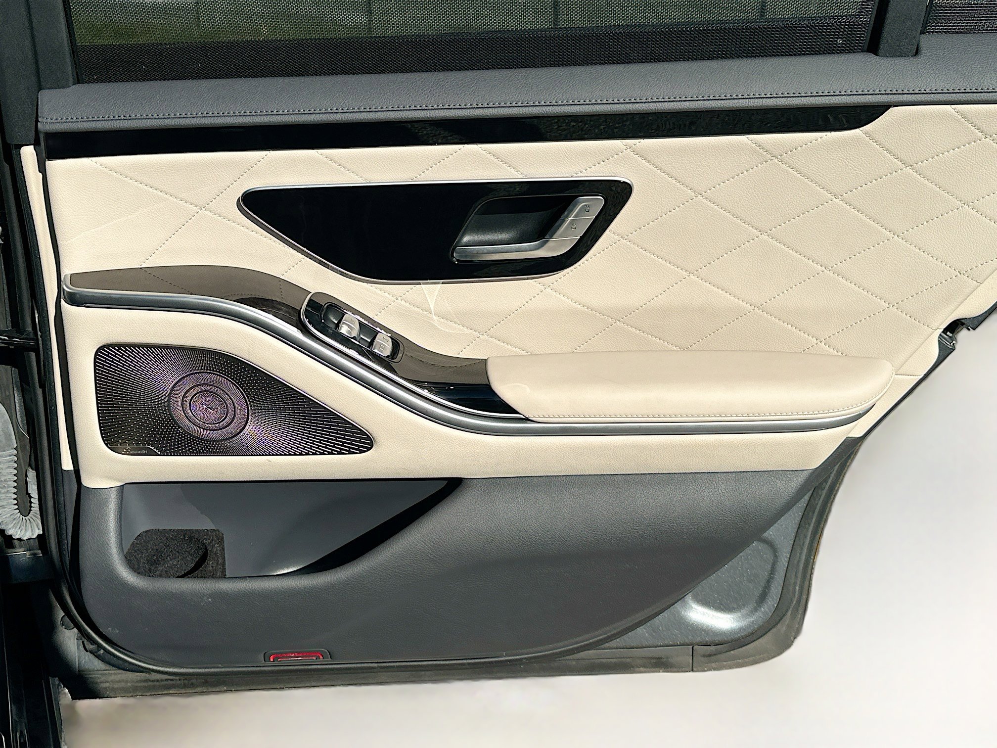 Used 2023 Mercedes-Benz S 580 4MATIC Sedan image 33