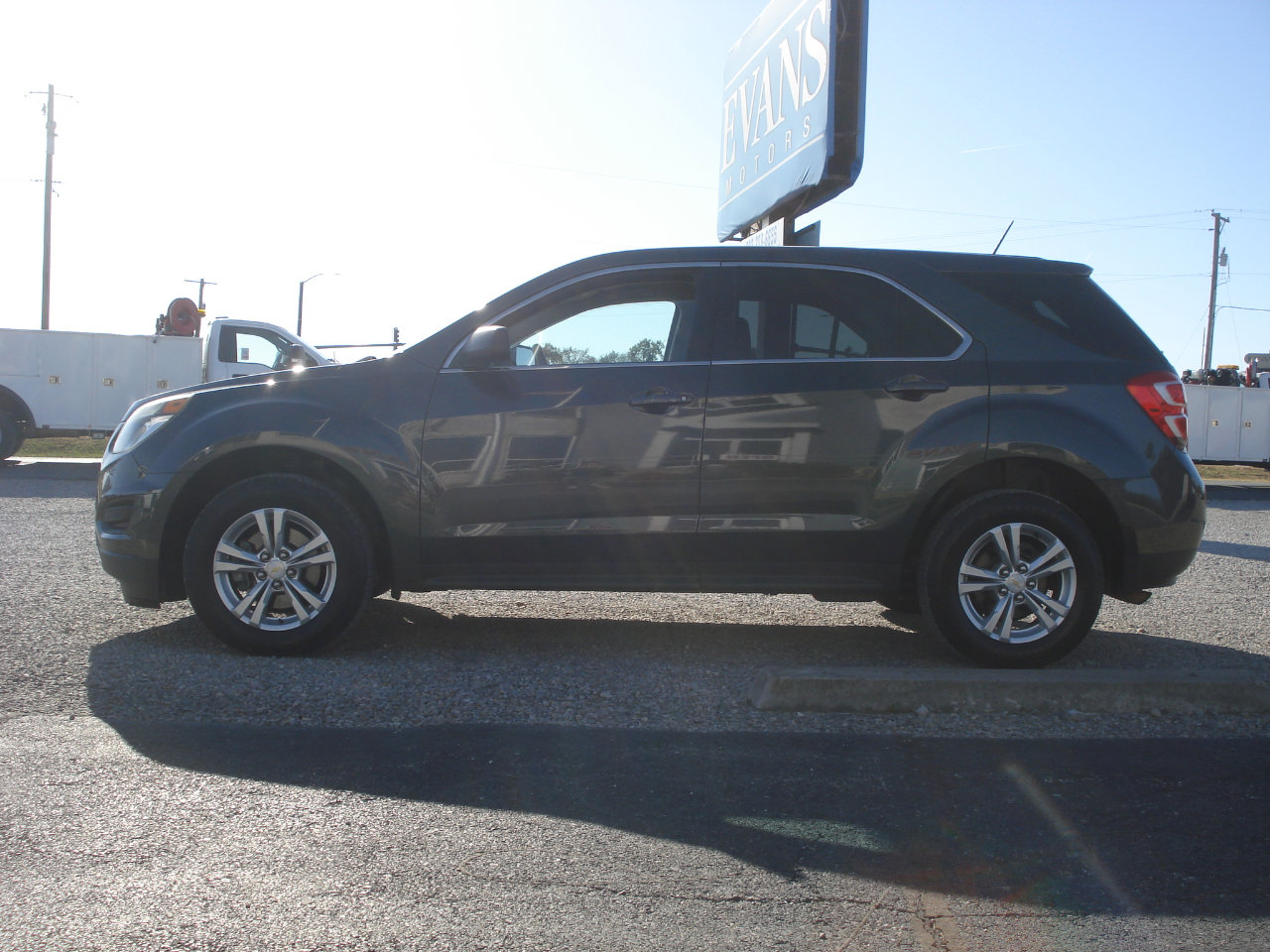 Used 2017 Chevrolet Equinox LS image 5
