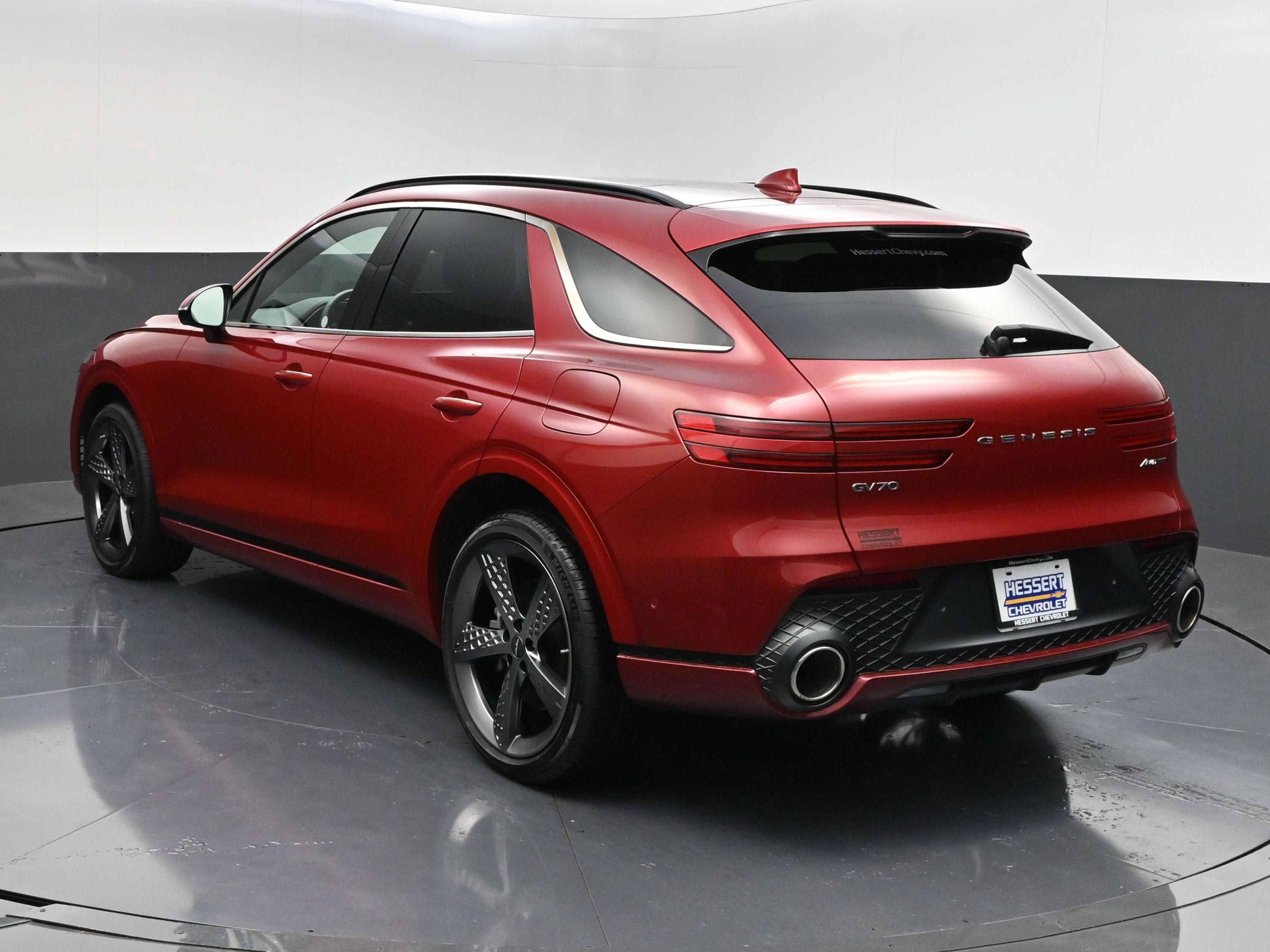 Used 2022 Genesis GV70 3.5T Sport w/ Sport Prestige Package AWD/4WD image 5