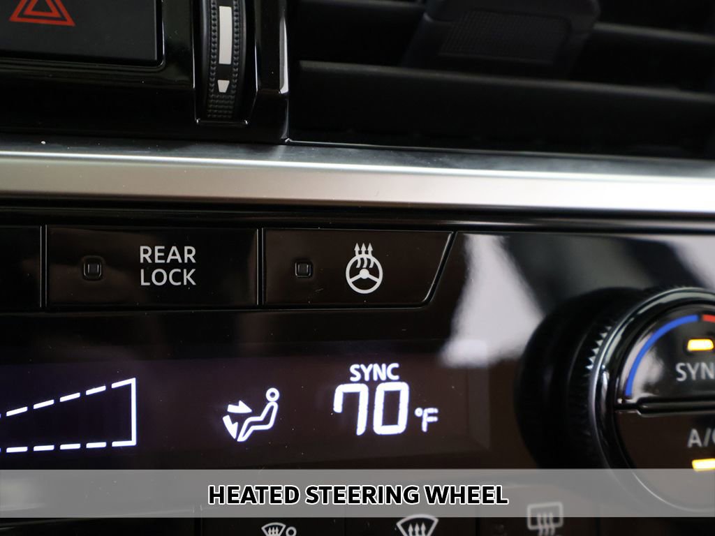 Used 2023 Nissan Pathfinder Platinum AWD/4WD image 10