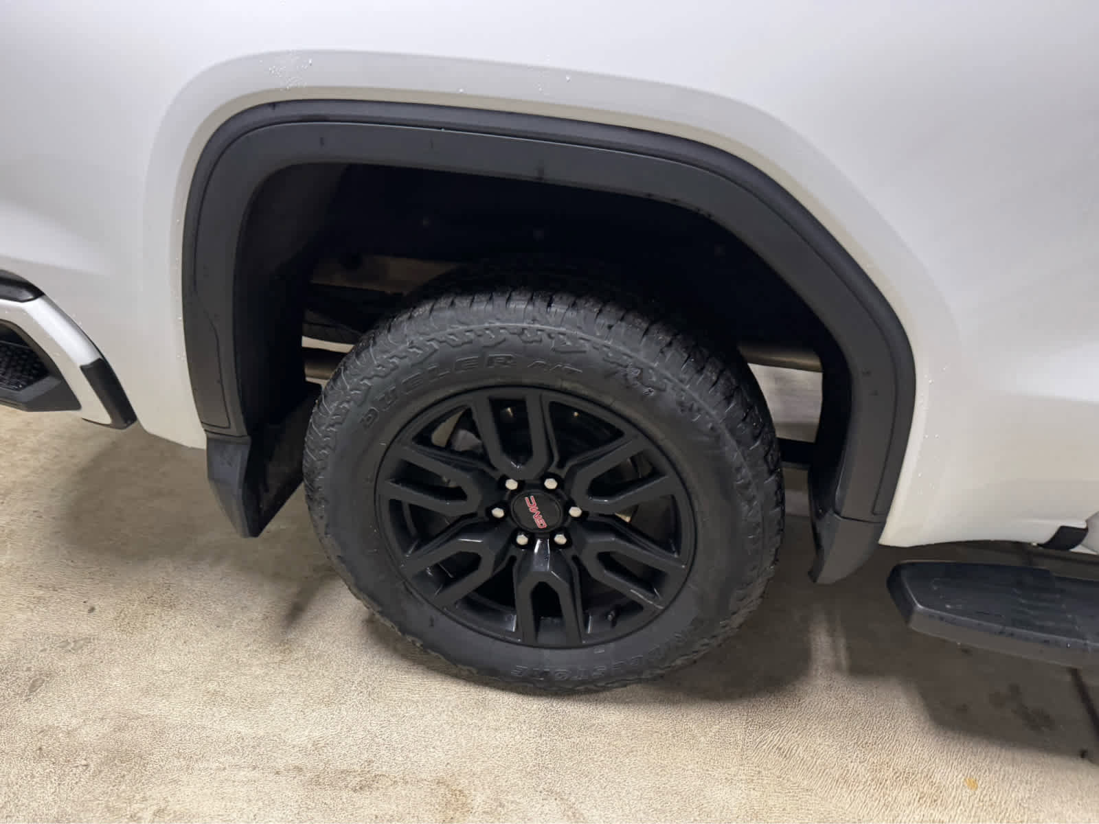 Certified 2024 GMC Sierra 1500 Elevation w/ Preferred Package image 8