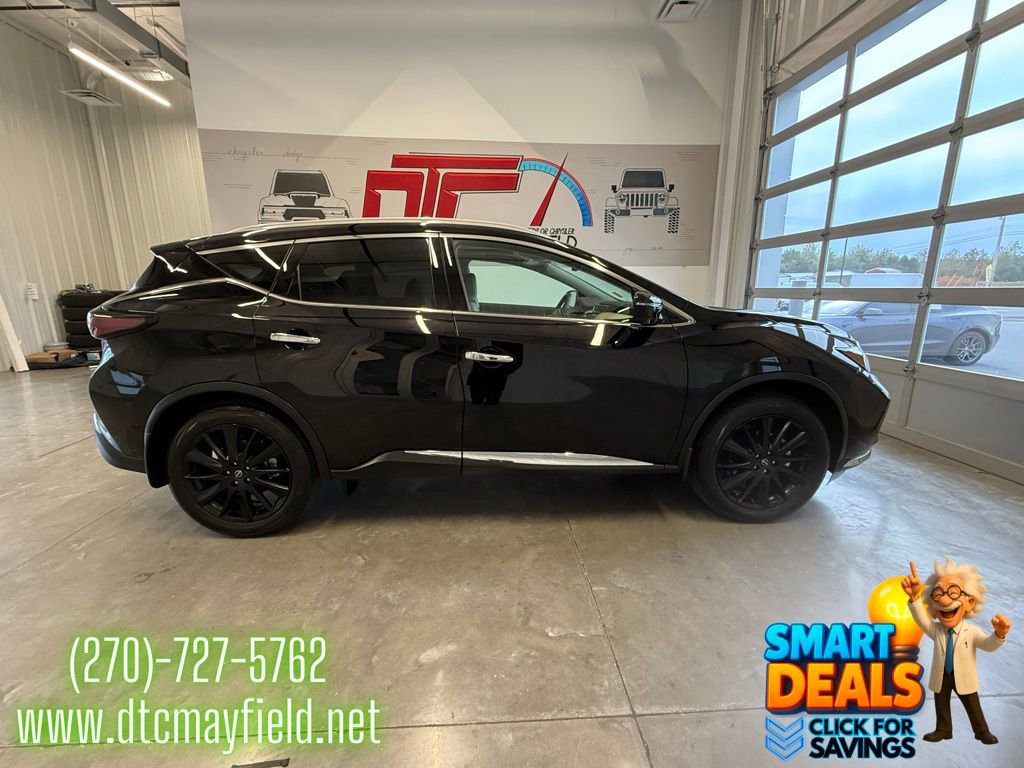 Used 2024 Nissan Murano Platinum w/ Cargo Package image 2