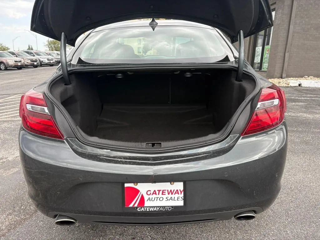 Used 2017 Buick Regal Premium w/ Driver Confidence Package #1 AWD/4WD image 9