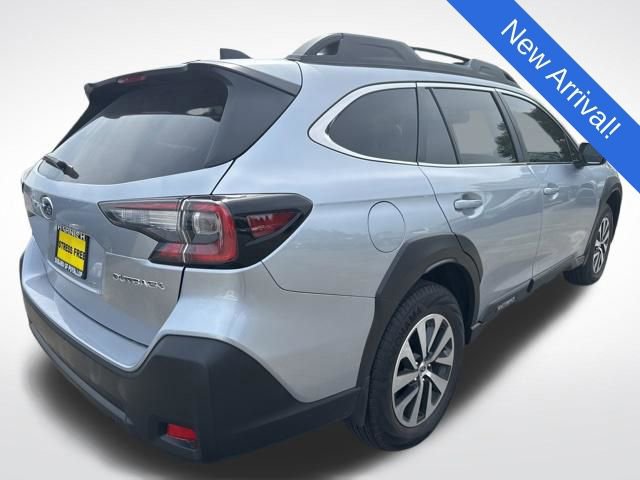 Certified 2025 Subaru Outback Premium AWD/4WD image 7