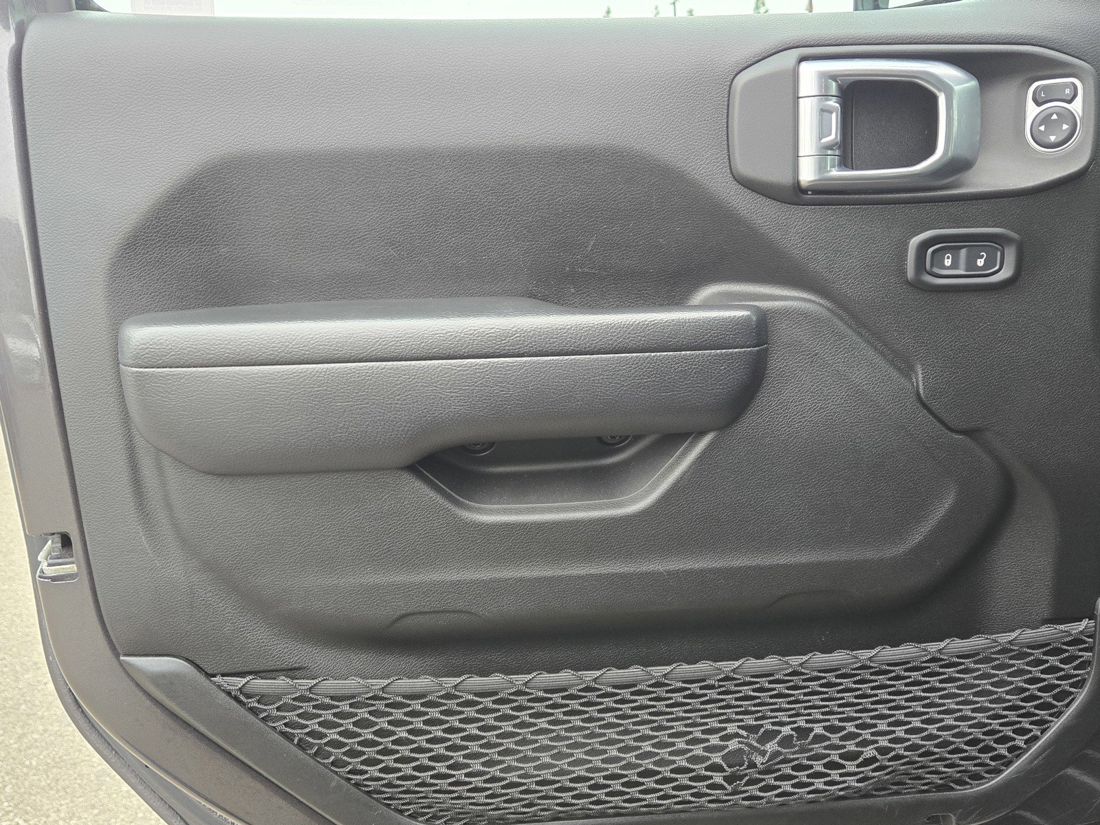 Used 2022 Jeep Wrangler Unlimited Rubicon 4xe image 19