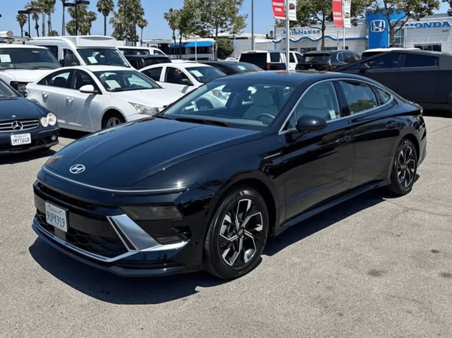 Used 2025 Hyundai Sonata SEL FWD image 3