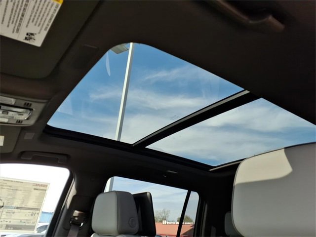 New 2026 GMC Yukon XL Elevation w/ Elevation Premium Package image 13