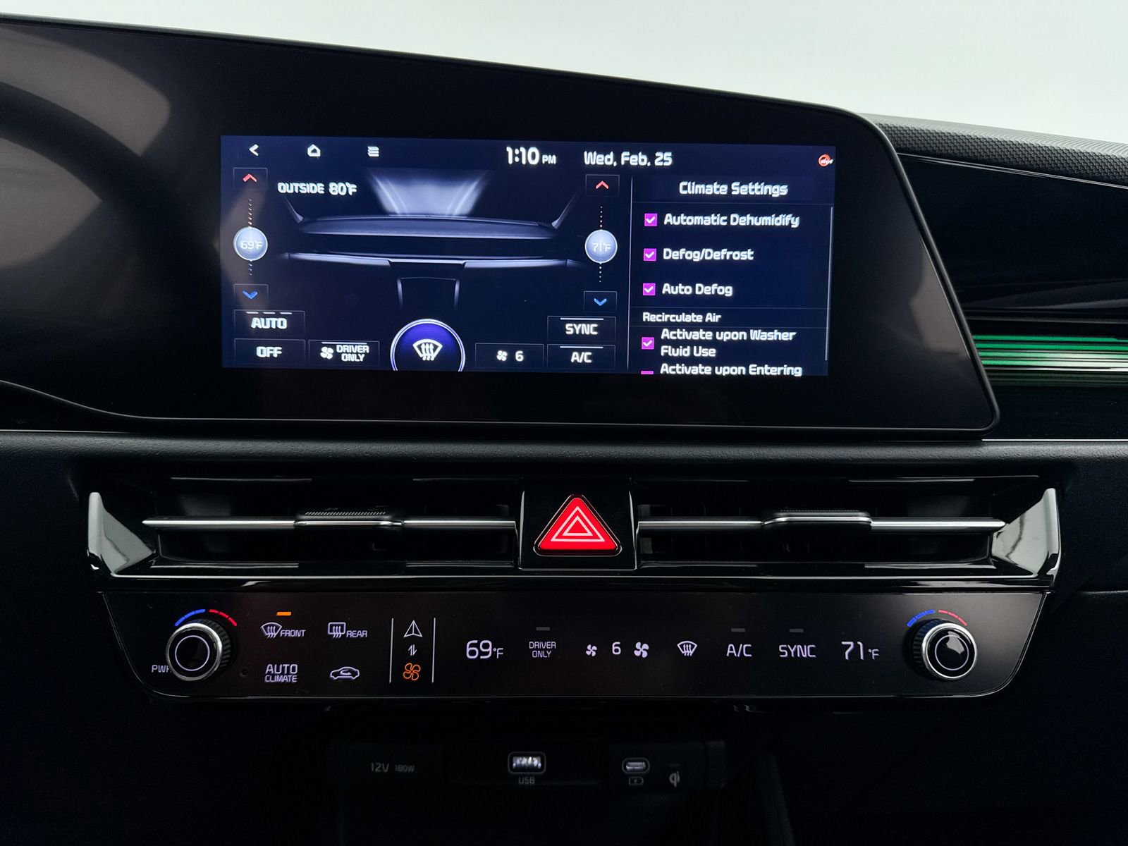 Certified 2024 Kia Niro EX Touring image 24