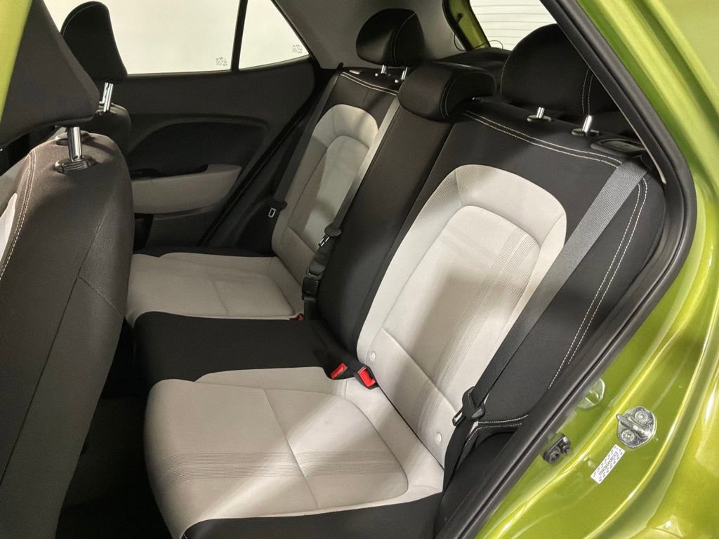 Used 2021 Hyundai Venue SEL image 18