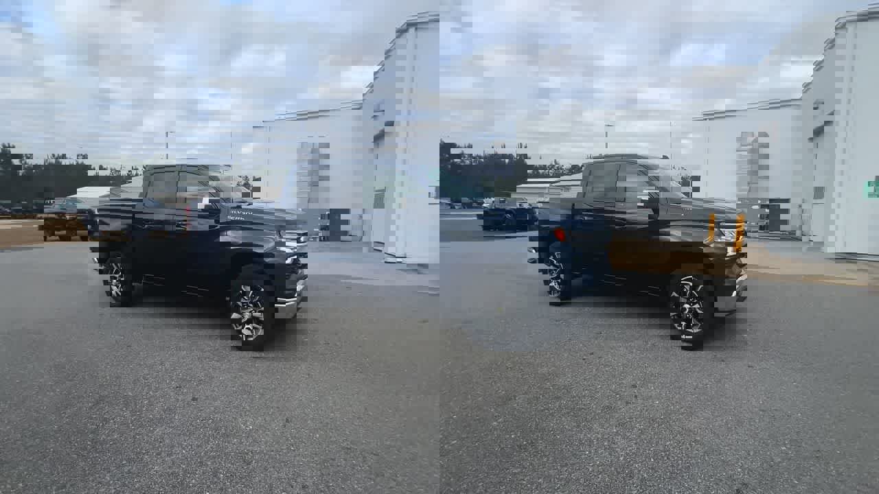 Used 2023 Chevrolet Silverado 1500 LT video 2