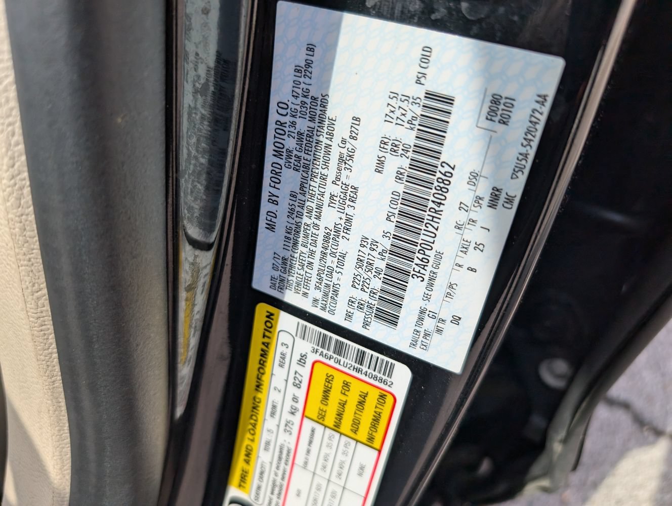 Used 2017 Ford Fusion SE FWD image 26