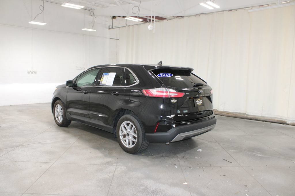 Used 2024 Ford Edge SEL AWD/4WD image 7