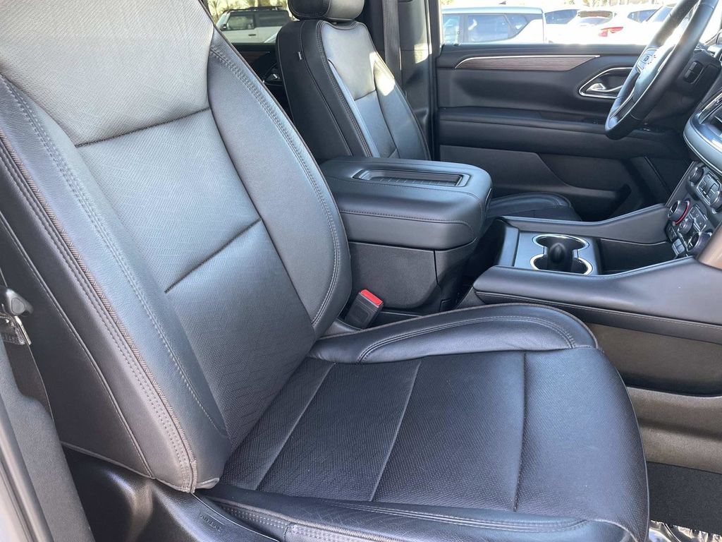 Used 2023 Chevrolet Tahoe High Country AWD/4WD image 28