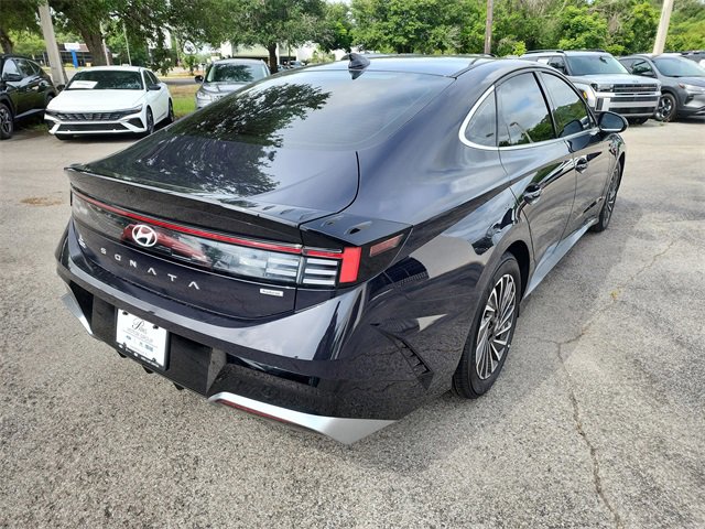 New 2025 Hyundai Sonata SEL image 3