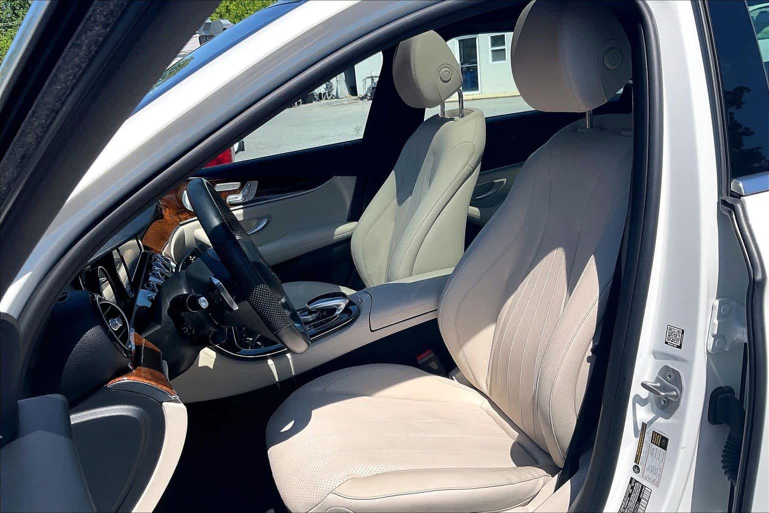 Used 2018 Mercedes-Benz E 300 4MATIC image 7