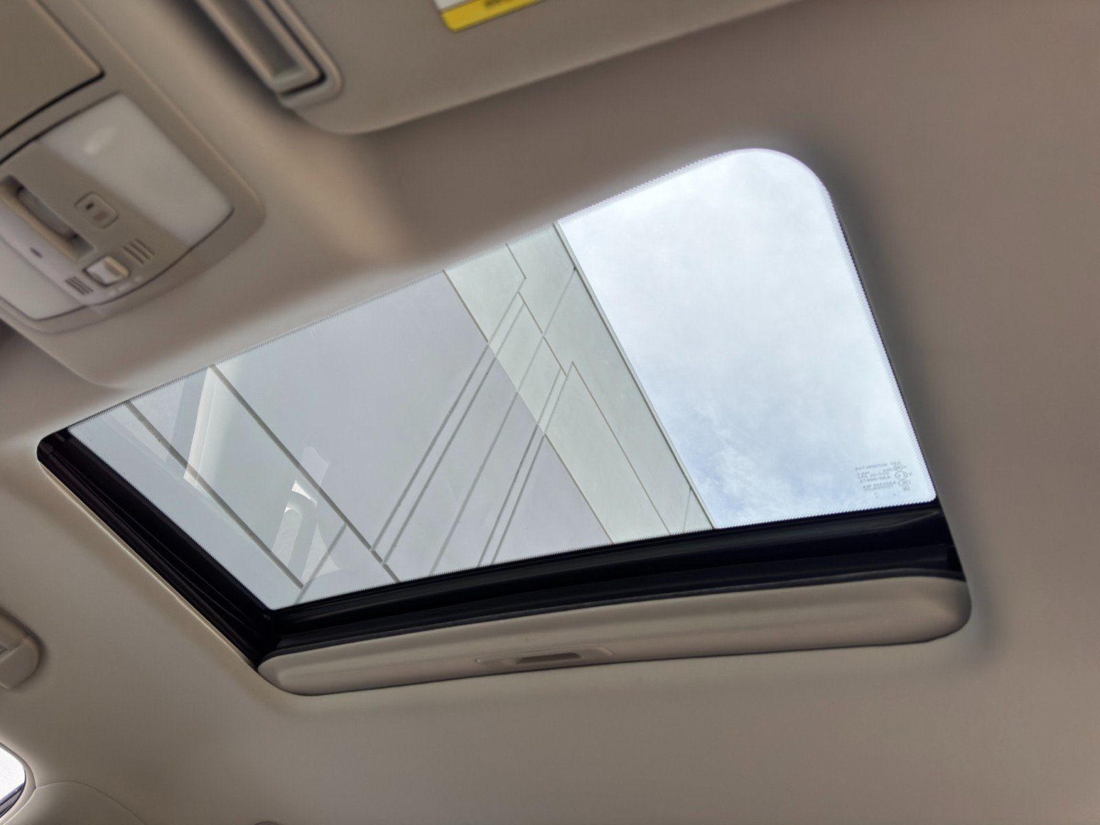 Used 2014 INFINITI QX80 4WD w/ Theater Package image 11
