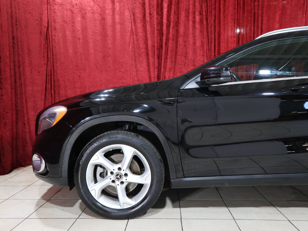 Used 2019 Mercedes-Benz GLA 250 4MATIC image 4