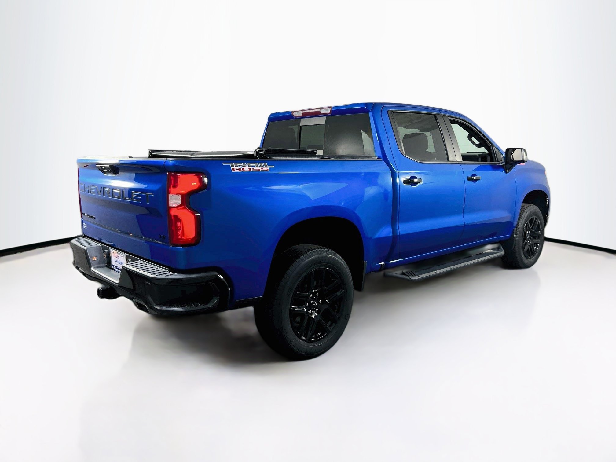 Used 2022 Chevrolet Silverado 1500 LT Trail Boss w/ Convenience Package II AWD/4WD image 5