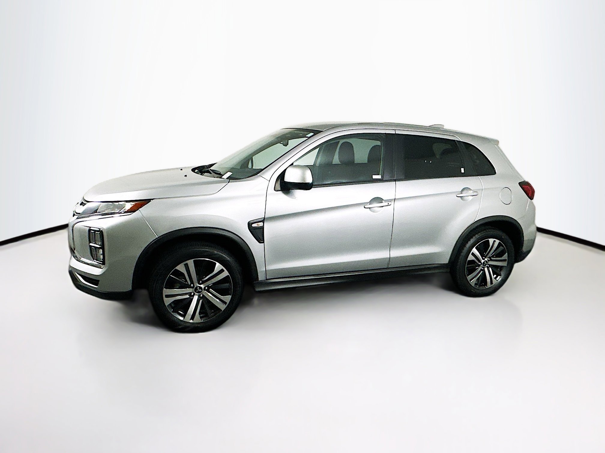 Used 2025 Mitsubishi Outlander Sport ES AWD/4WD image 4