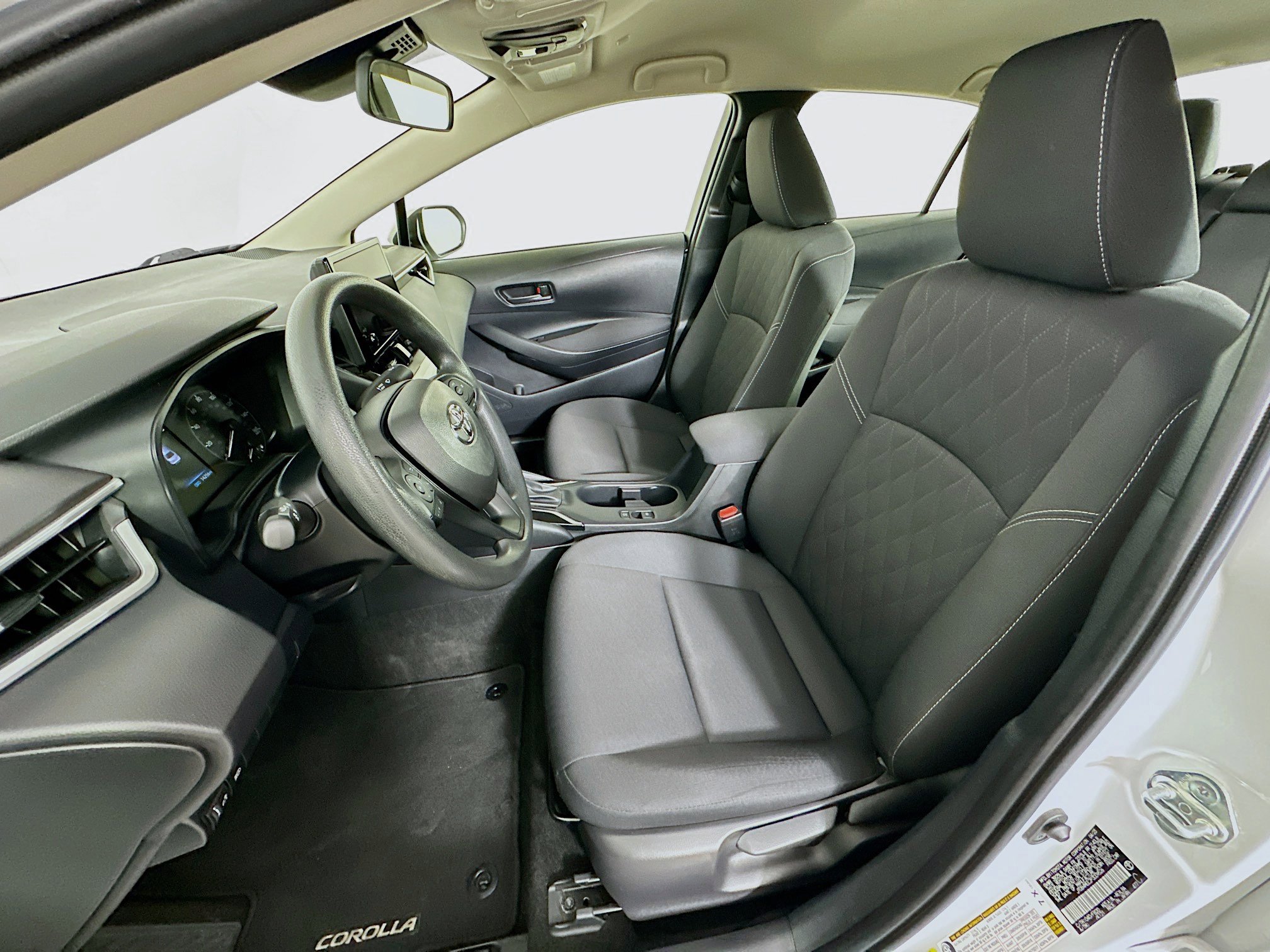 Used 2023 Toyota Corolla LE w/ Carpet Mat Package (TMS) image 13